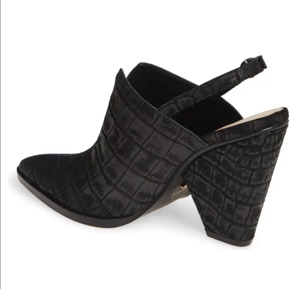 Kim Pointed Toe Slingback Pump
42 GOLD - Picture 7 of 9